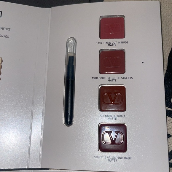 Valentino spike Matte lipstick set - Picture 10 of 12